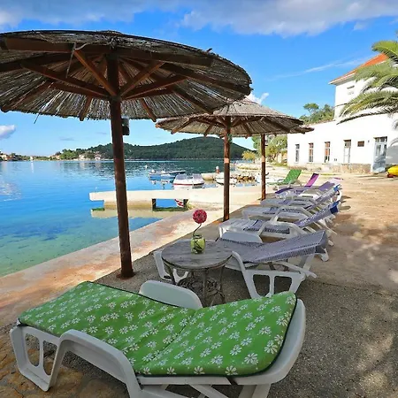 Savar - Ilo Διαμέρισμα Brbinj