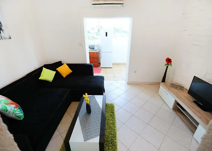Savar - Ilo Apartman
