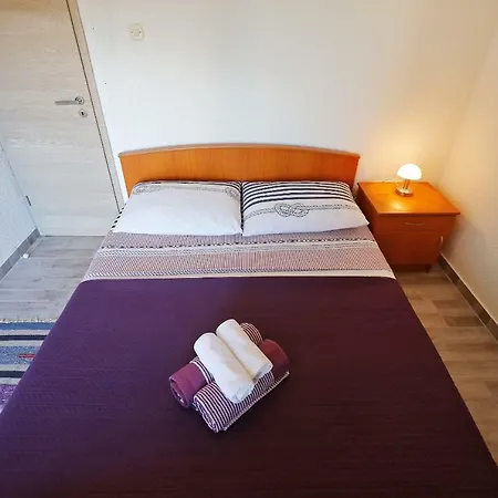 Apartment Savar - Ilo Brbinj