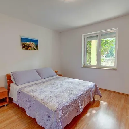 Appartement Savar - Ilo