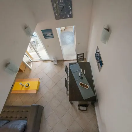 Apartment Savar - Ilo *