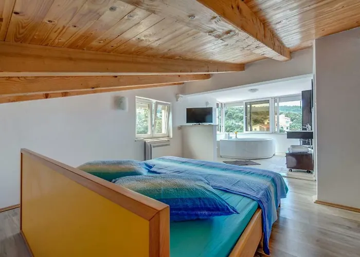 Savar - Ilo Apartman *